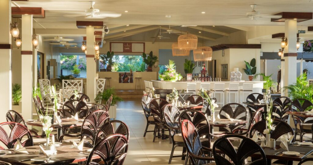 Restaurant & Bars LIVE PAGE